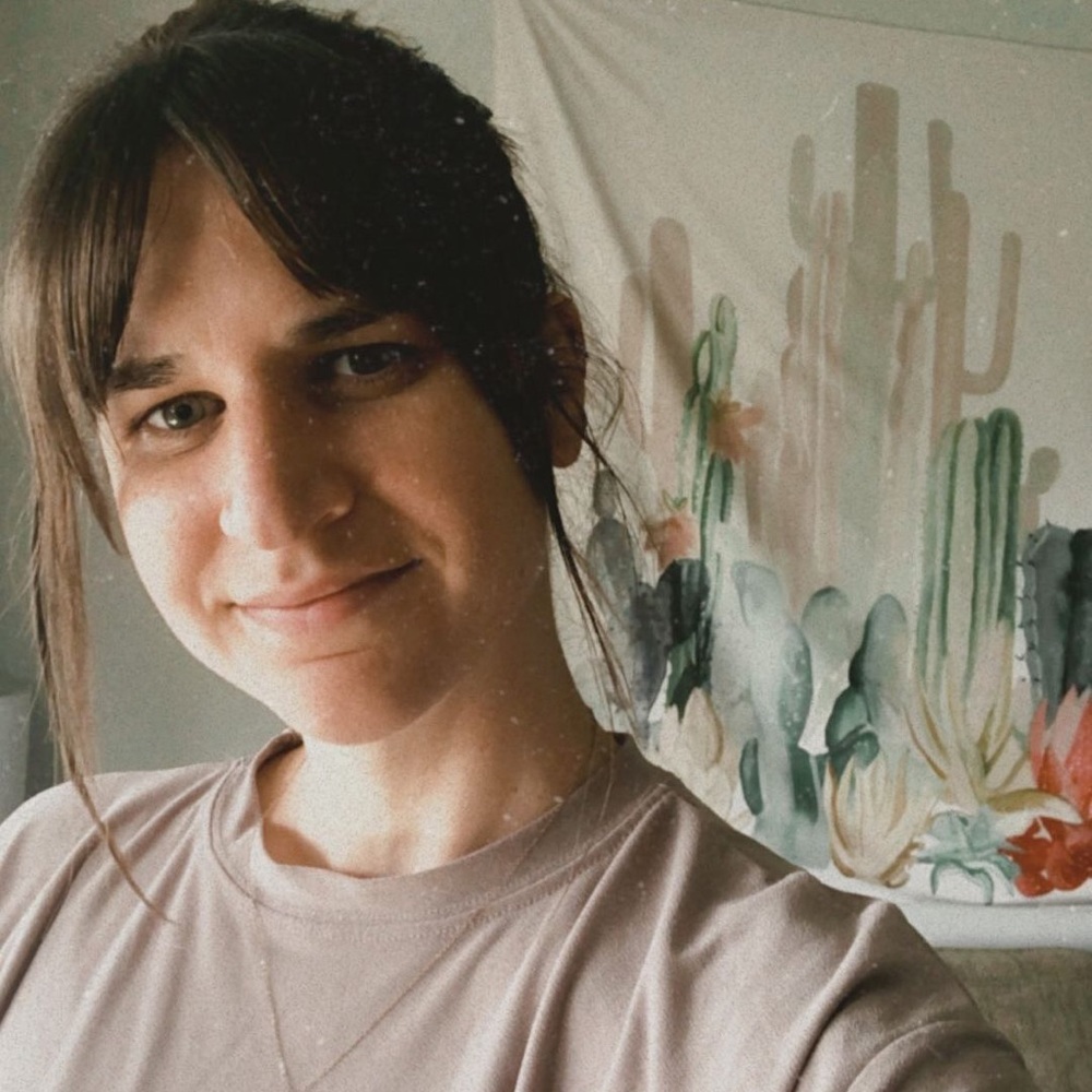 Meet your Posher, Kelly